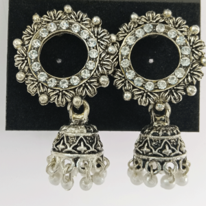 Fashion Jewelry – Antique metal earring